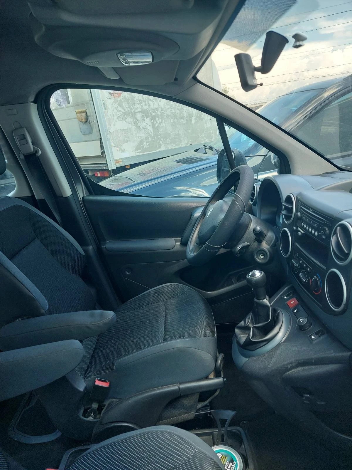 Peugeot Partner Tepee 1.6 HDI , снимка 7 - Автомобили и джипове - 55021709