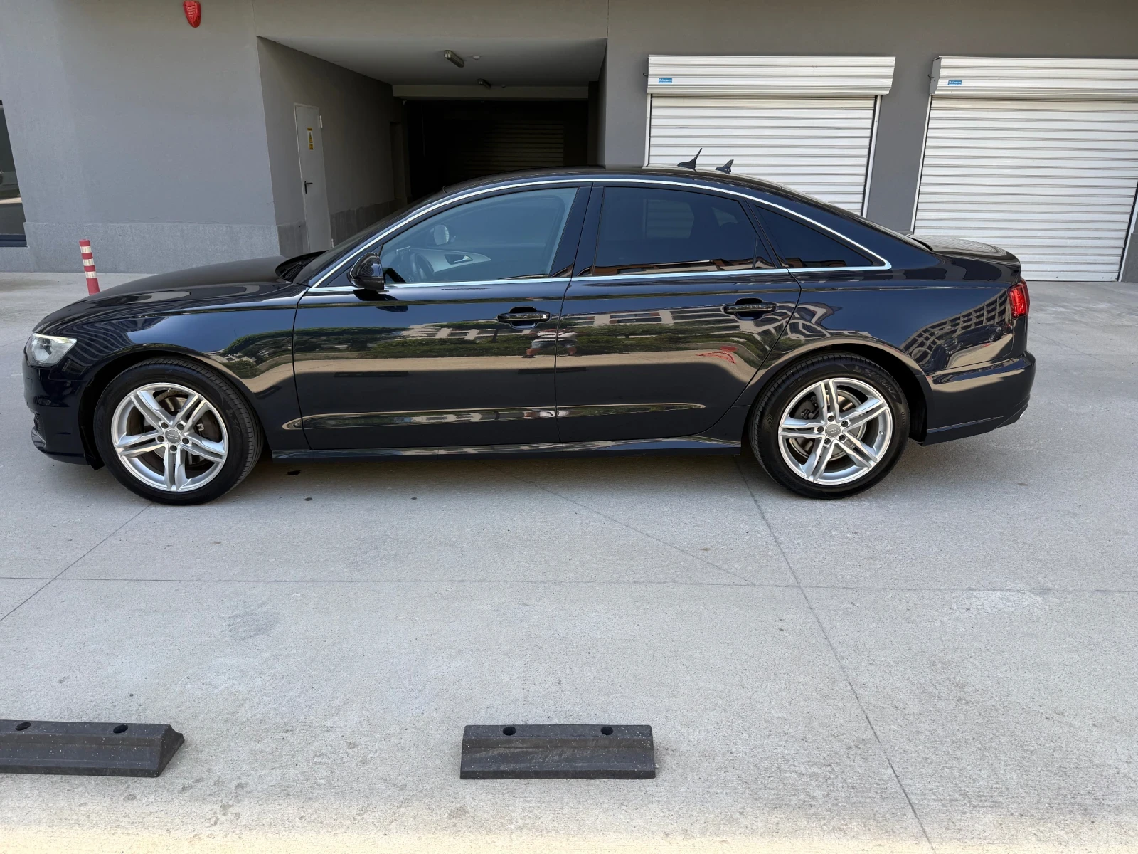 Audi A6 2.0TDI 150ph* LED/BI-XENON* CAMERA* NAVI* EURO 6B*, снимка 4 - Автомобили и джипове - 55298503
