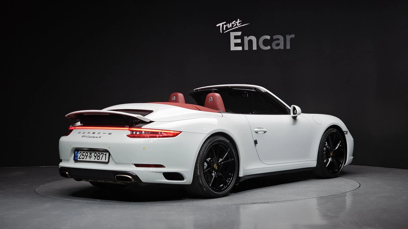 Porsche 911 CARRERA 4* ПОДГРЕВ ВОЛАН* КРАЙНА ЦЕНА, снимка 2 - Автомобили и джипове - 55348782