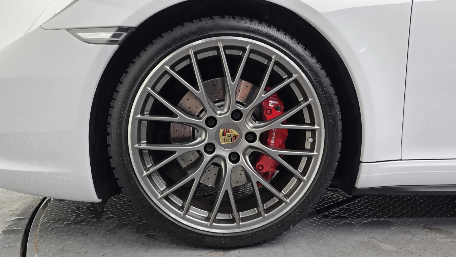 Porsche 911 Carrera 4S* ЛЮК* ПОДГРЕВ ВОЛАН* КРАЙНА ЦЕНА, снимка 5 - Автомобили и джипове - 55348782