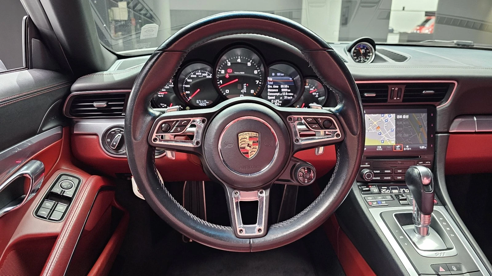 Porsche 911 CARRERA 4* ПОДГРЕВ ВОЛАН* КРАЙНА ЦЕНА, снимка 12 - Автомобили и джипове - 55348782