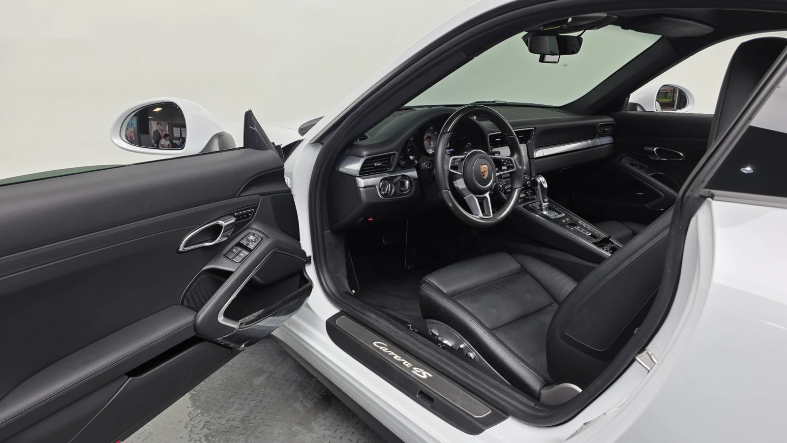 Porsche 911 Carrera 4S* ЛЮК* ПОДГРЕВ ВОЛАН* КРАЙНА ЦЕНА, снимка 10 - Автомобили и джипове - 55348782