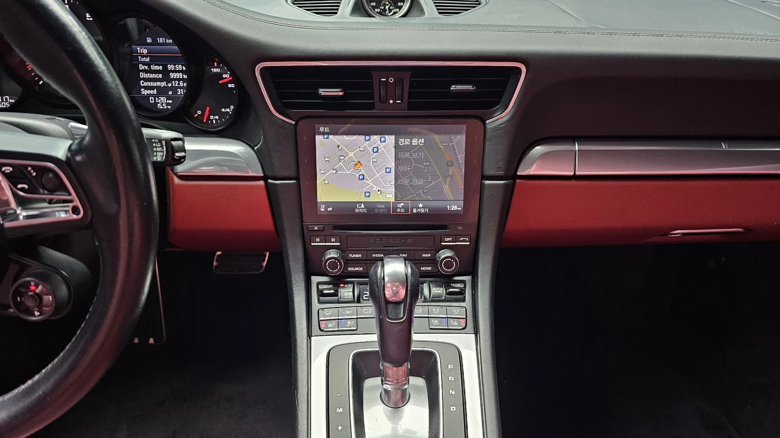 Porsche 911 CARRERA 4* ПОДГРЕВ ВОЛАН* КРАЙНА ЦЕНА, снимка 15 - Автомобили и джипове - 55348782