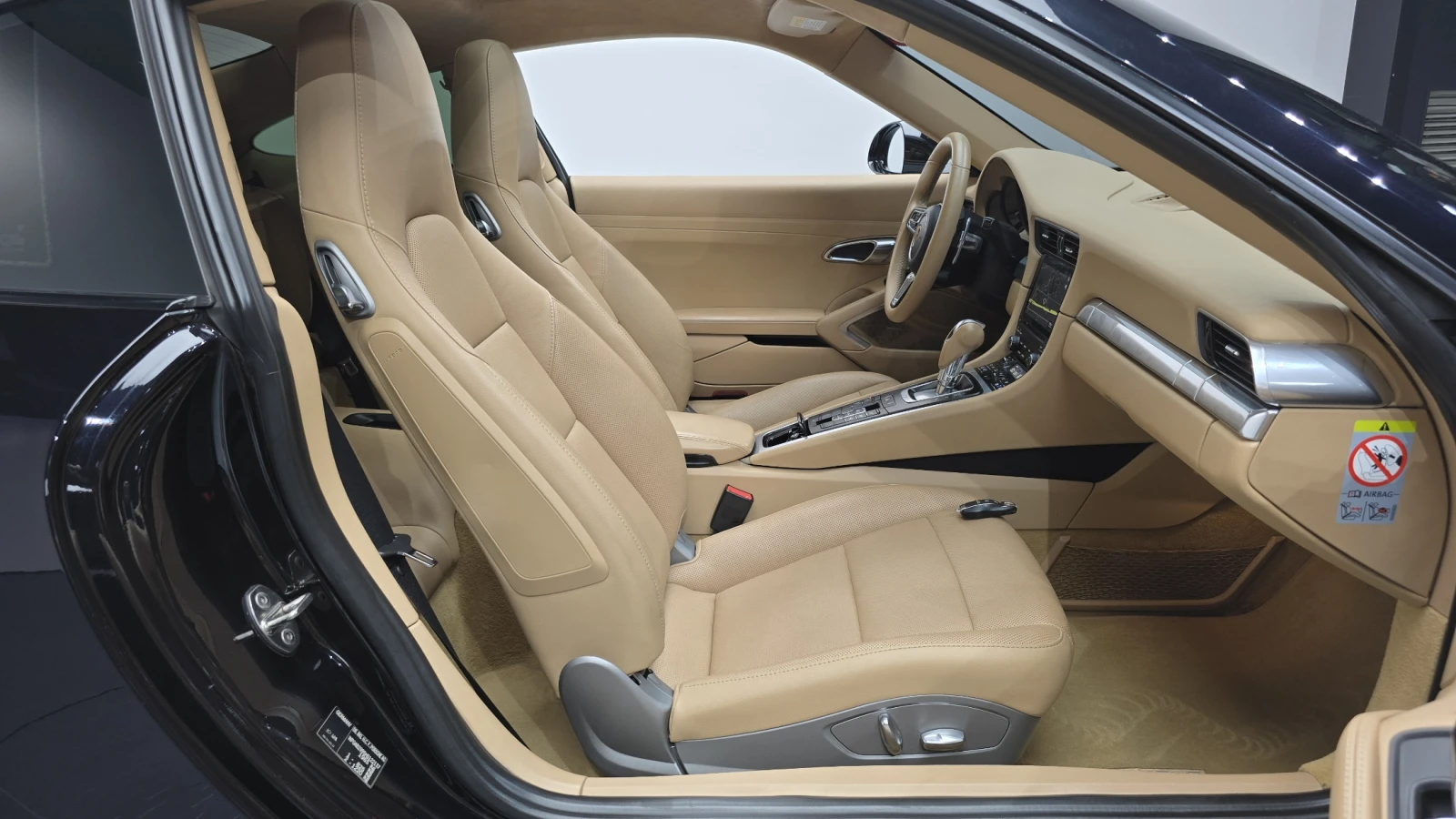 Porsche 911 Carrera 4S* BOSE* ЛЮК* ПОДГРЕВ ВОЛАН* КРАЙНА ЦЕНА, снимка 11 - Автомобили и джипове - 55348782