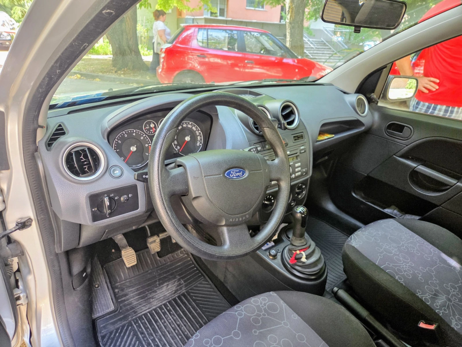 Ford Fiesta, снимка 15 - Автомобили и джипове - 55376534