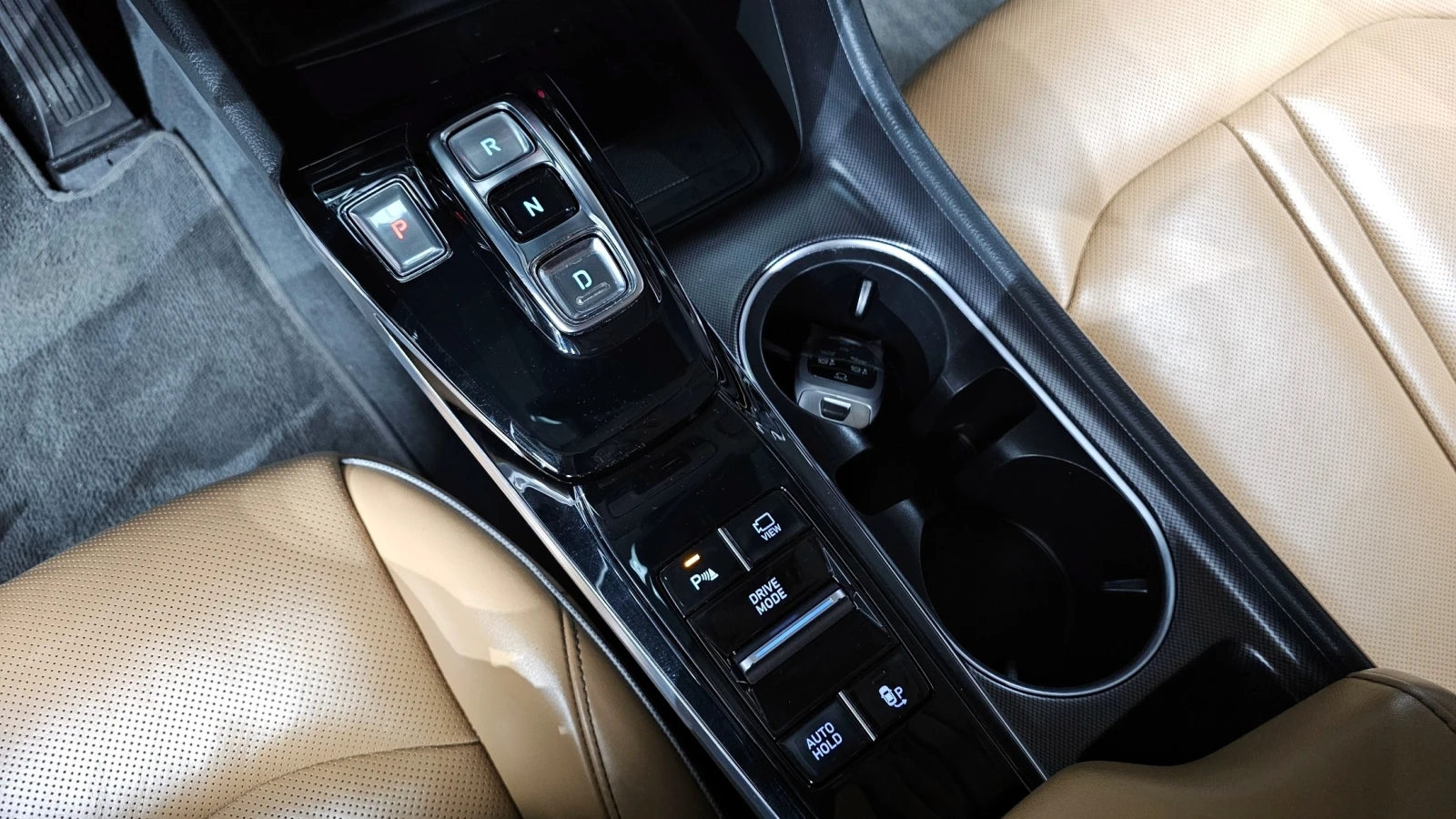 Hyundai Sonata, снимка 8 - Автомобили и джипове - 55527967