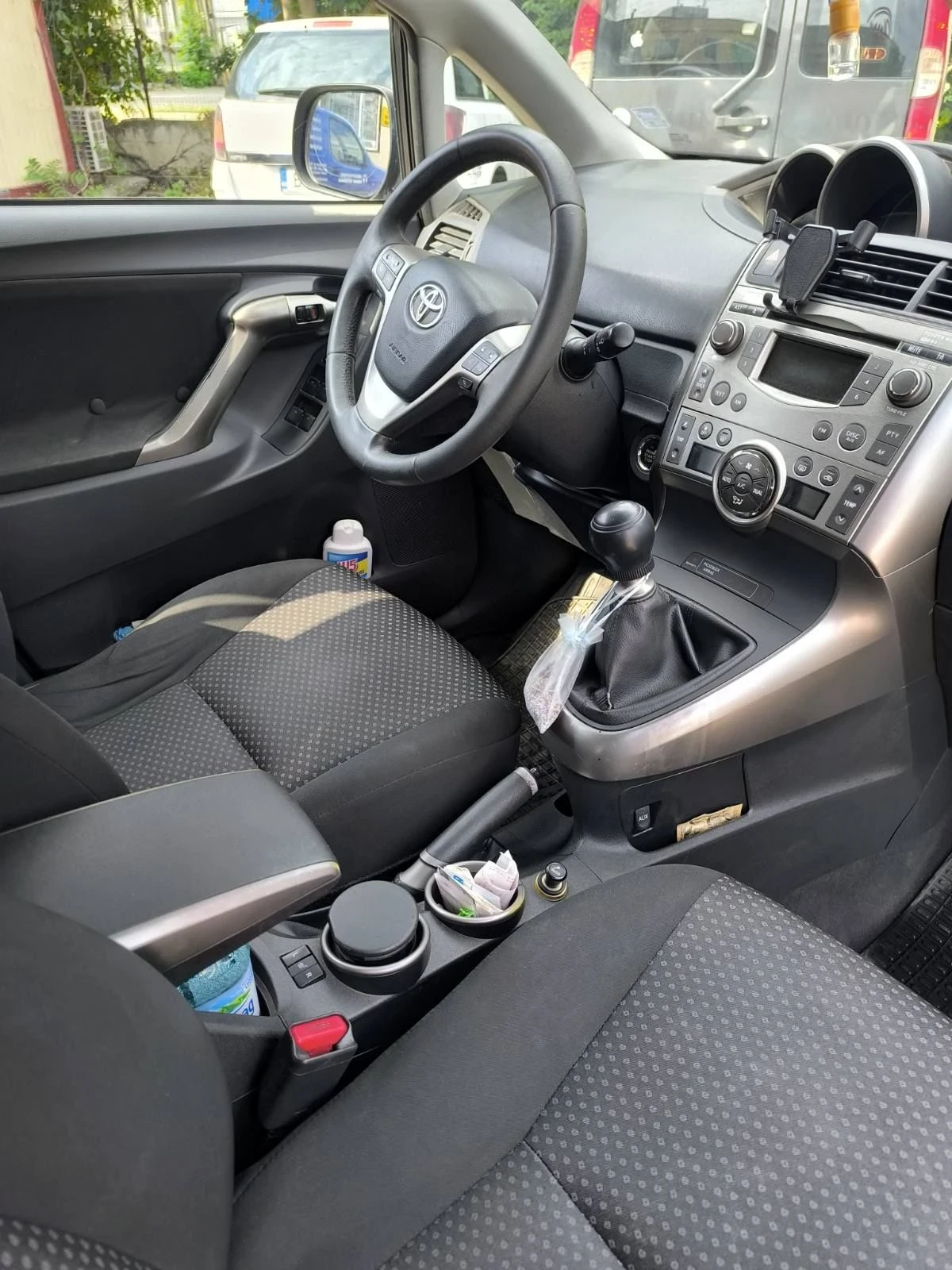 Toyota Verso, снимка 7 - Автомобили и джипове - 55603692