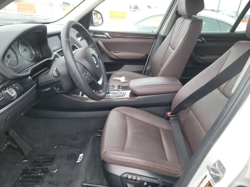 BMW X3 Панорама* Keyless* Multi-Zone A/C* Memory, снимка 12 - Автомобили и джипове - 48982308