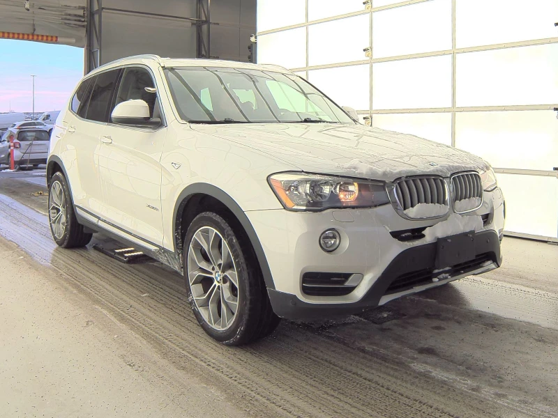 BMW X3 Панорама* Keyless* Multi-Zone A/C* Memory, снимка 5 - Автомобили и джипове - 48982308