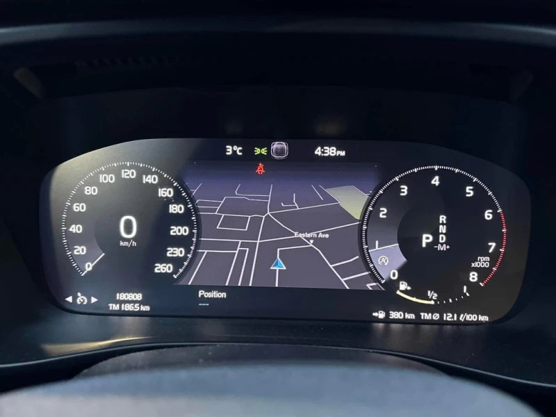 Volvo XC40 * Momentum * CARFAX * БЕЗ ПЪРВОНАЧАЛНА ВНОСКА, снимка 8 - Автомобили и джипове - 53032249