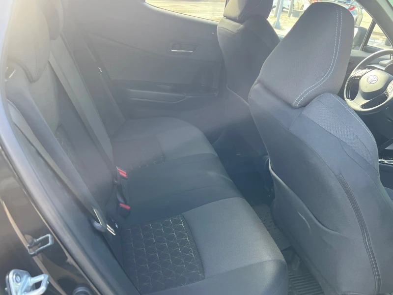 Toyota C-HR 2.0 HYBRID 184K.C , снимка 16 - Автомобили и джипове - 53053970