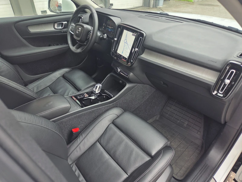 Volvo XC40 2.0 AT (250hp) 4x4-B Гаранция!!!, снимка 14 - Автомобили и джипове - 53131250