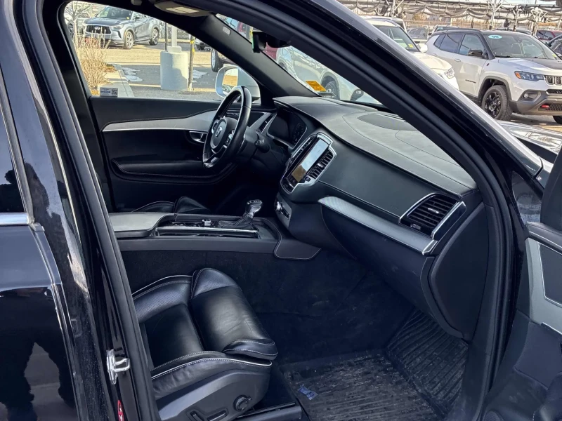 Volvo Xc90 / T6 R Design / 360 / PANO / CARFAX, снимка 15 - Автомобили и джипове - 53336081