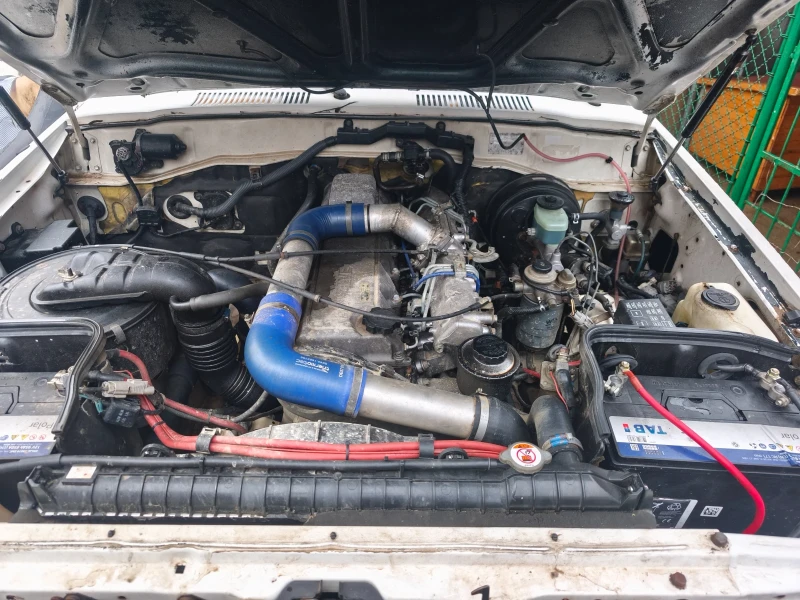 Toyota Land cruiser Пикап, снимка 3 - Автомобили и джипове - 53486085