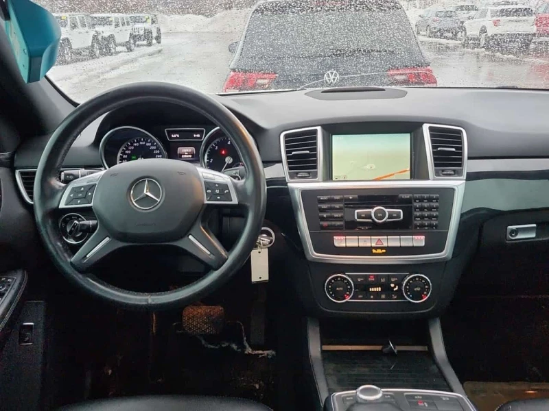 Mercedes-Benz ML 350 BLUETEC  CARFAX, снимка 11 - Автомобили и джипове - 53526688