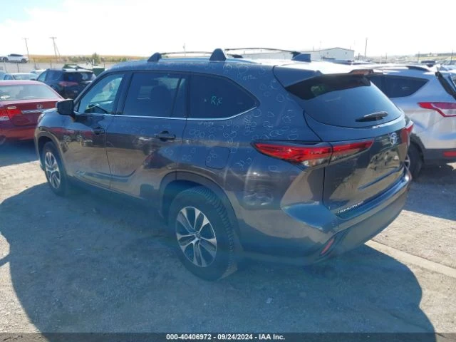 Toyota Highlander HYBRID XLE, снимка 5 - Автомобили и джипове - 48308690