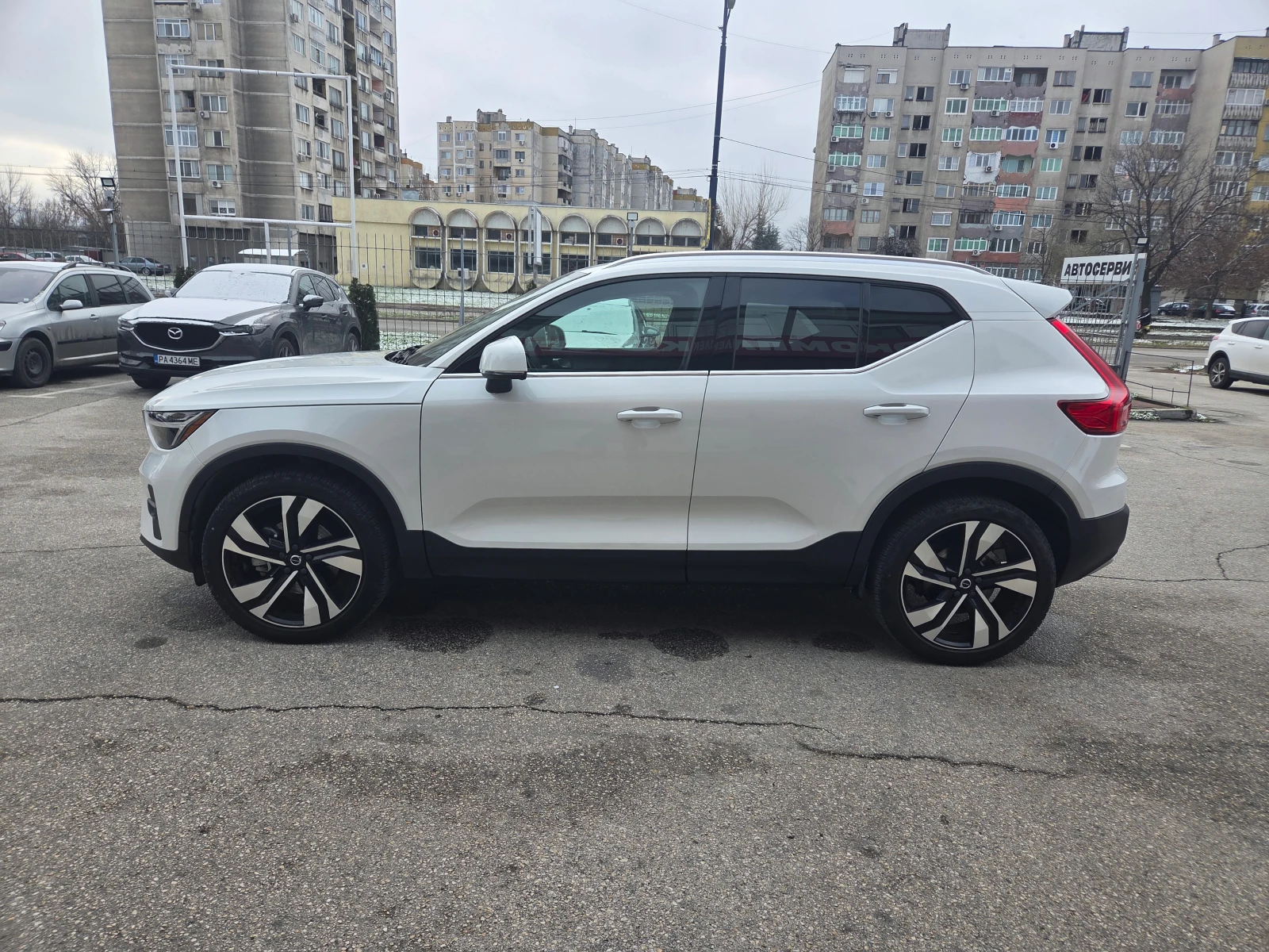 Volvo XC40 2.0 AT (250hp) 4x4-B Гаранция!!! - изображение 2