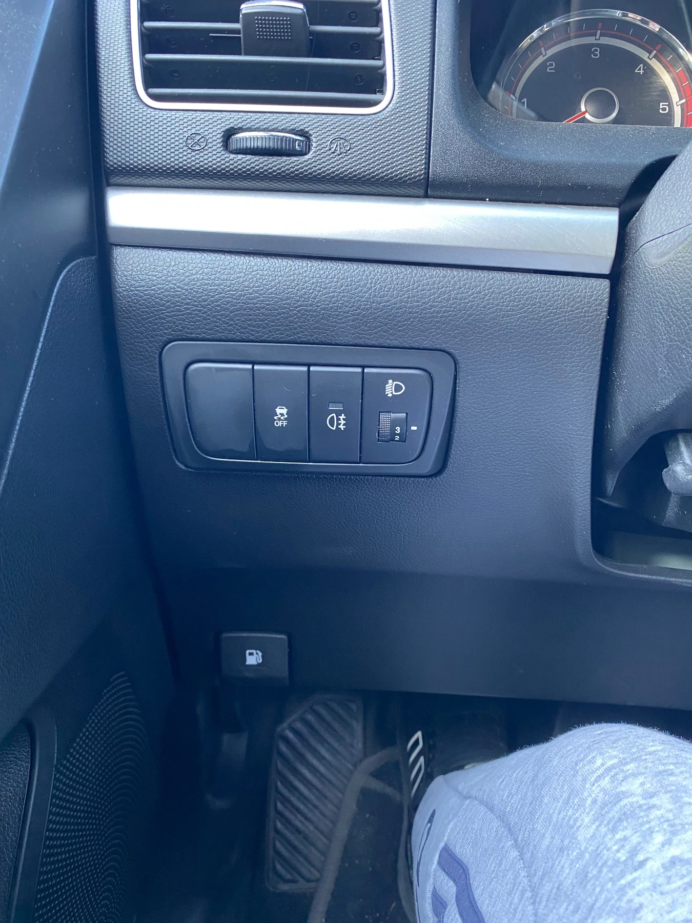 SsangYong Korando 2.0 CDI, снимка 11 - Автомобили и джипове - 53735899