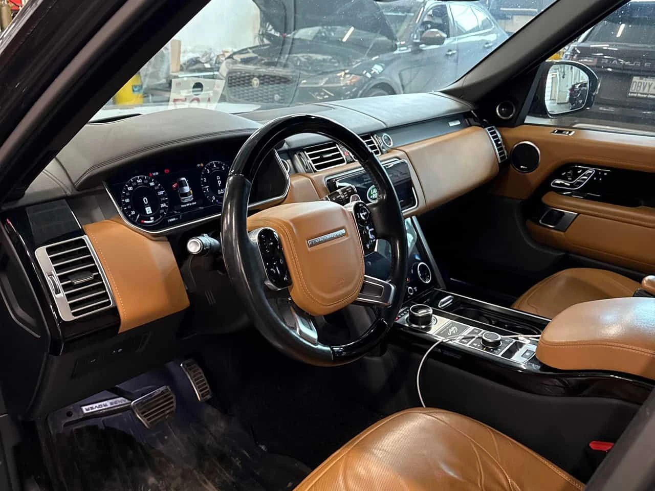 Land Rover Range rover * Fifty * CARFAX * ЦЕНА ДО БГ, снимка 7 - Автомобили и джипове - 53834222