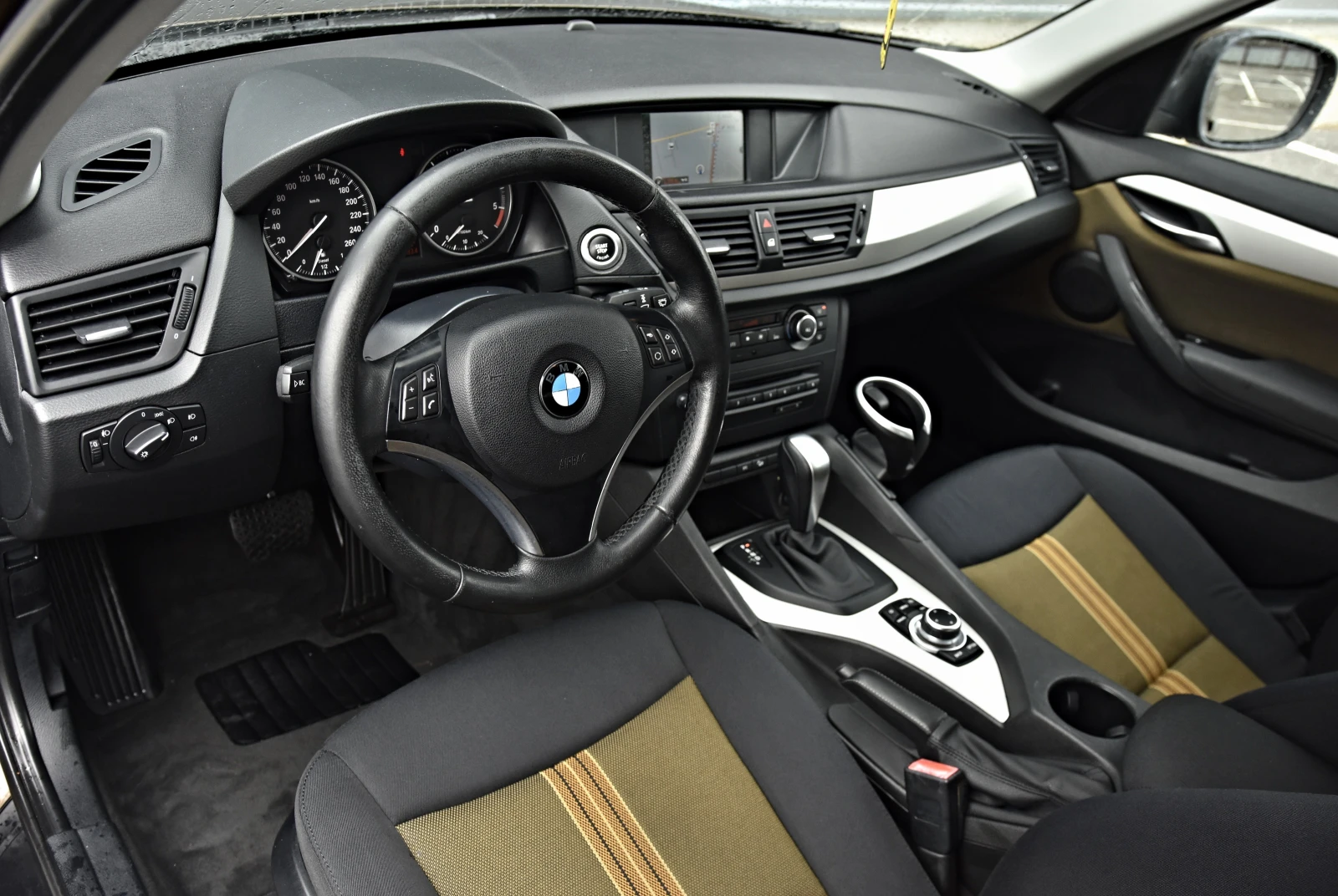 BMW X1 2.0 143 NAVI, снимка 16 - Автомобили и джипове - 53965344