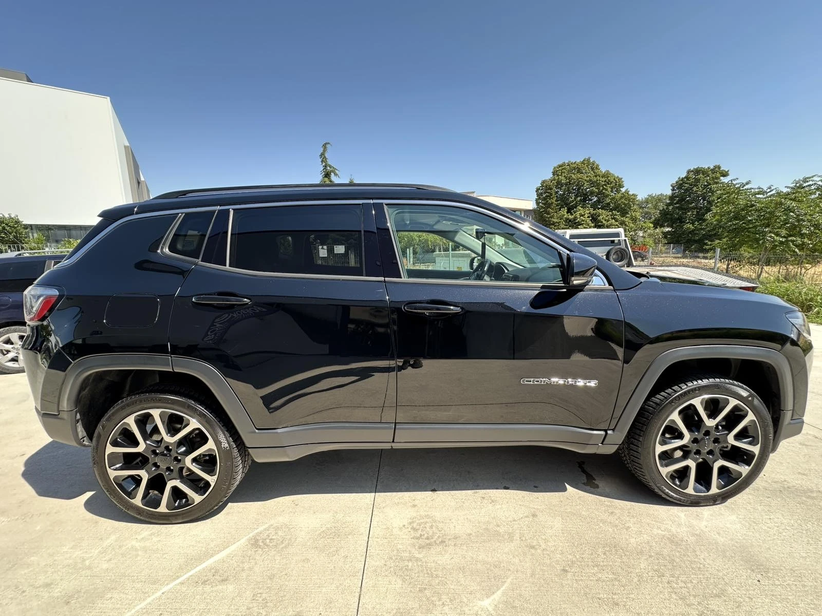 Jeep Compass 4x4 LIMITED 127 000KM, снимка 8 - Автомобили и джипове - 55168951
