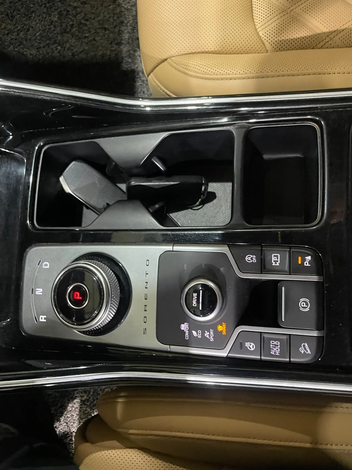 Kia Sorento 2.2D ! 4WD ! 6+ 1 ! Signature !, снимка 17 - Автомобили и джипове - 55314003