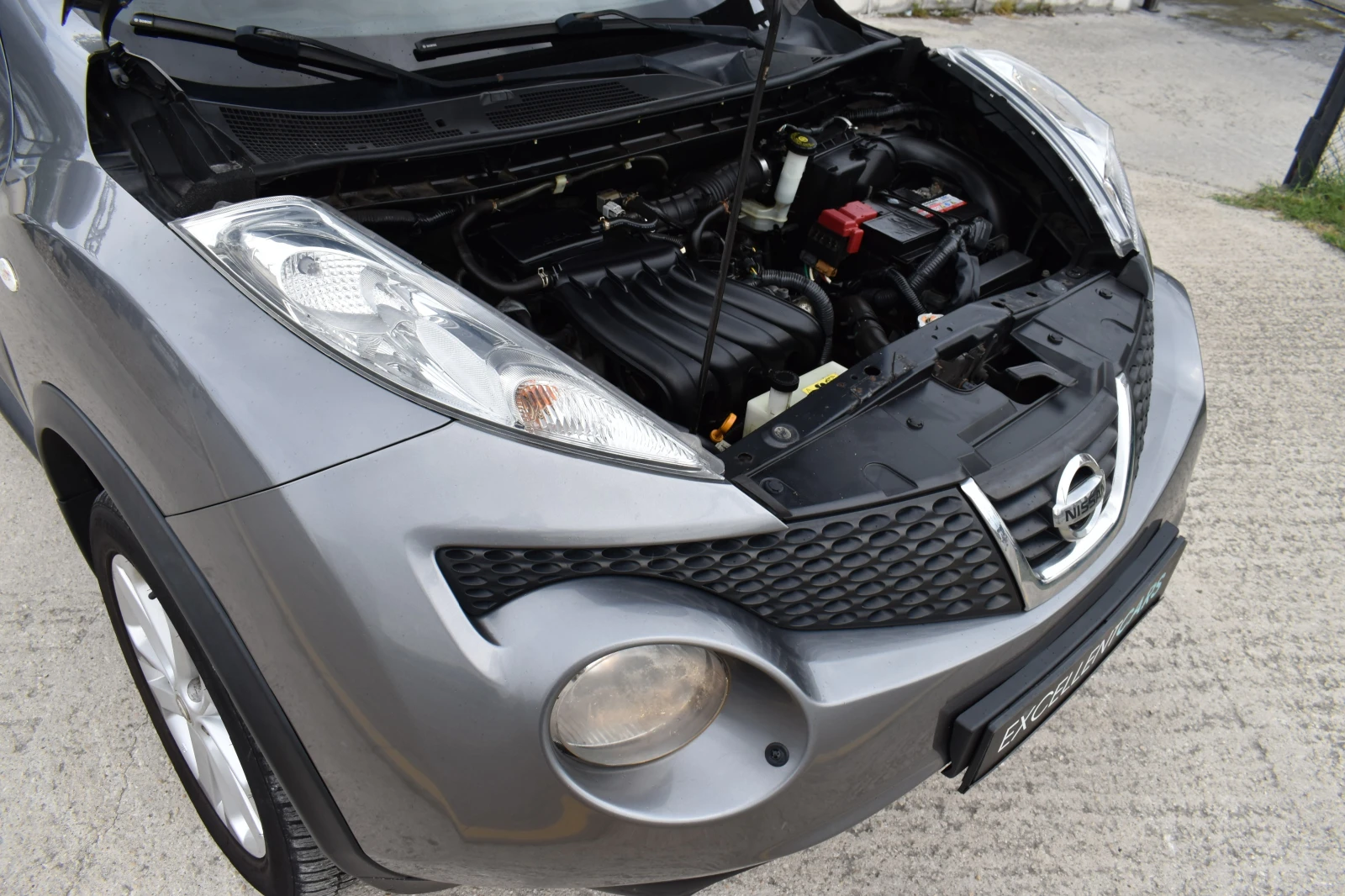 Nissan Juke 1.6i* AUTOMAT, снимка 17 - Автомобили и джипове - 55413849