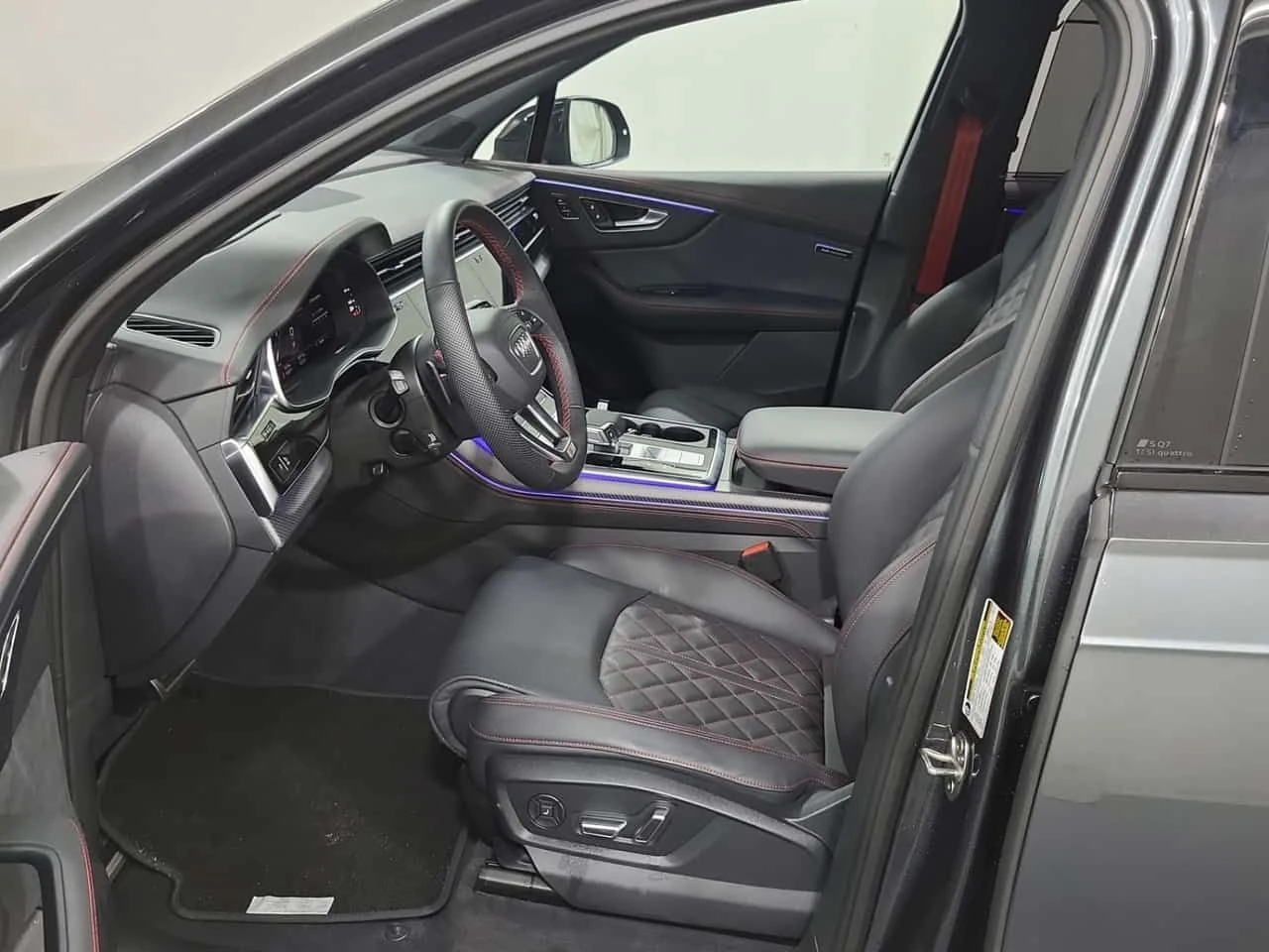 Audi SQ7 4.0 TFSI QUATTRO / MATRIX / DISTRONIC / 360 / 2 КЛ, снимка 9 - Автомобили и джипове - 55662468