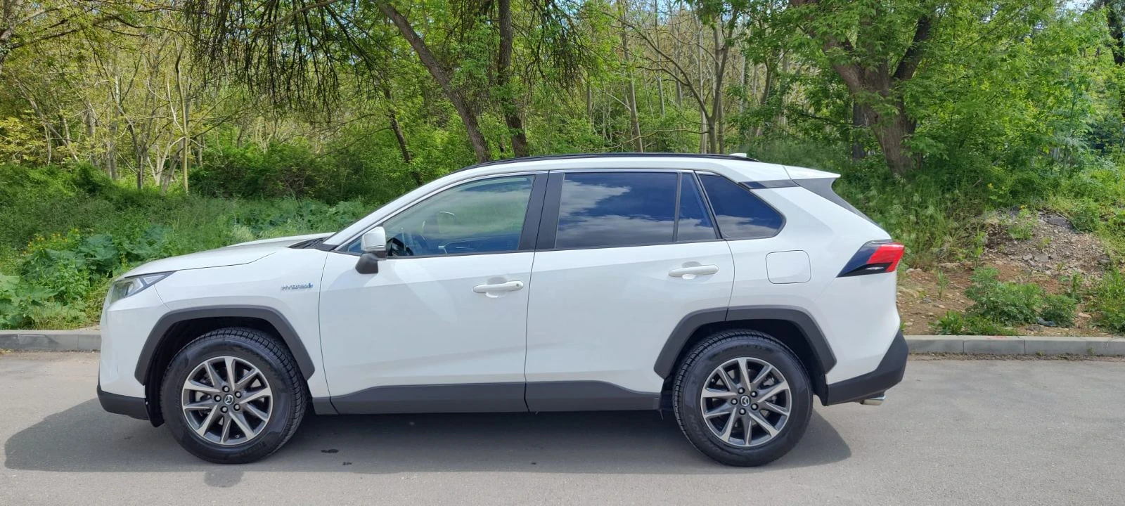 Toyota Rav4, снимка 3 - Автомобили и джипове - 56040478