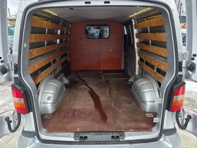 VW Transporter ДЪЛГА БАЗА 2.5 TDI 131 К.С. НАВИ / КАМЕРА, снимка 15