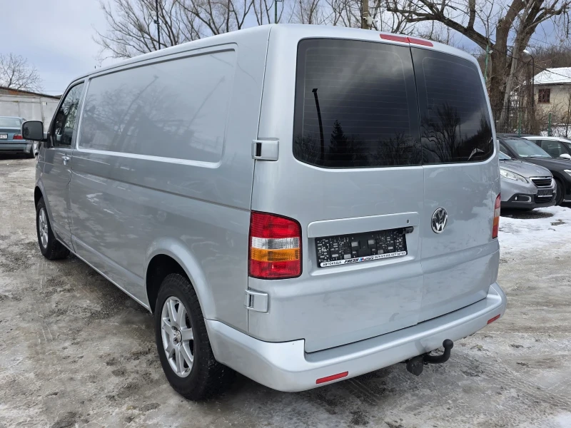 VW Transporter ДЪЛГА БАЗА 2.5 TDI 131 К.С. НАВИ / КАМЕРА, снимка 3 - Бусове и автобуси - 53196363