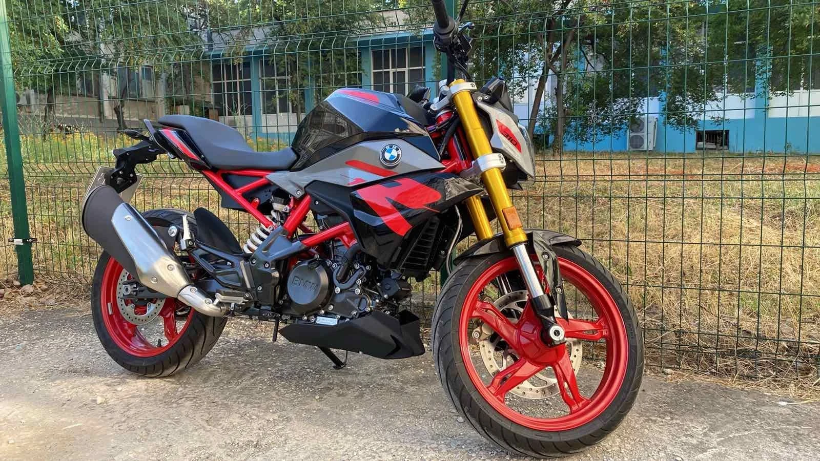 BMW G 310