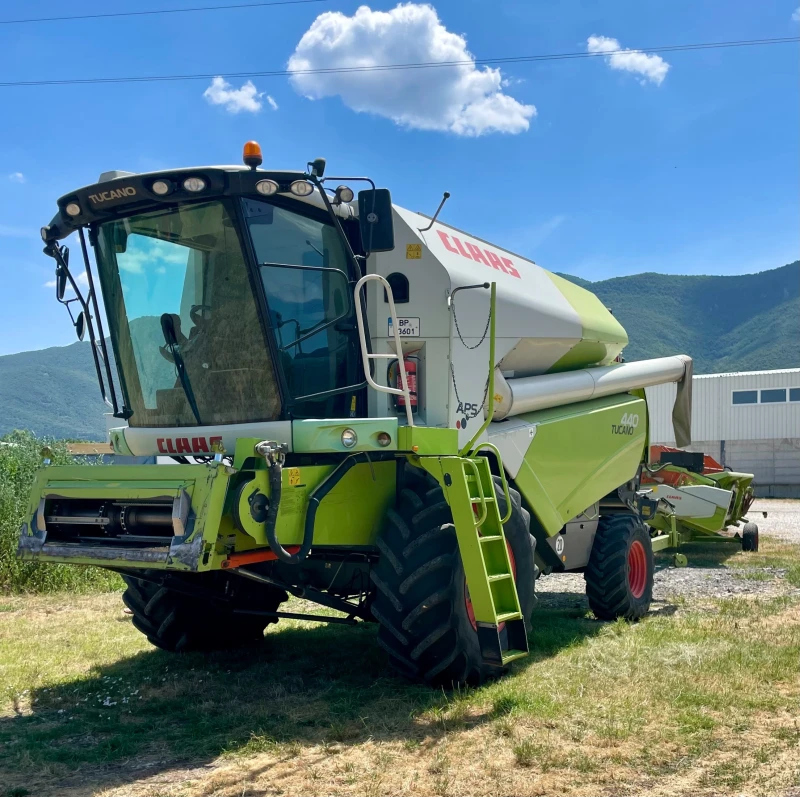 Комбайн Claas TUCANO 440, снимка 2 - Селскостопанска техника - 53582976