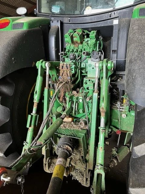 Трактор John Deere 6215R лизинг с първоначална вноска 20 % - изображение 5