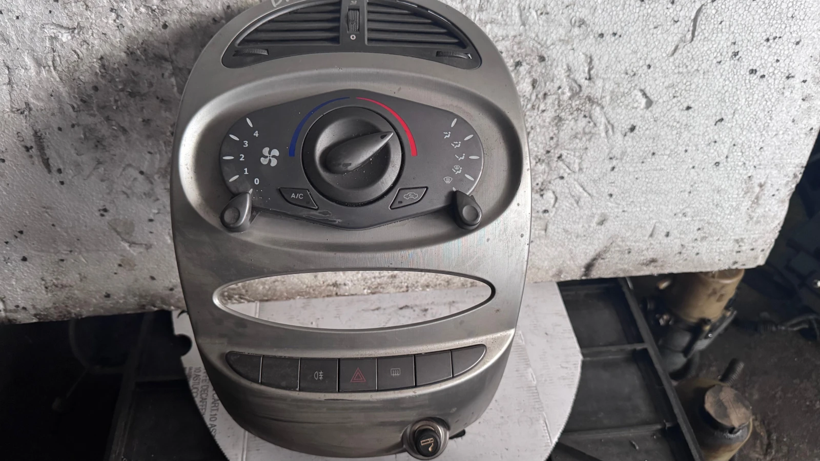   /  /   DR11 - T1005792U / S18-5305161 | Mobile.bg   1