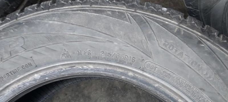 Гуми Зимни 215/65R16, снимка 7 - Гуми и джанти - 31148713