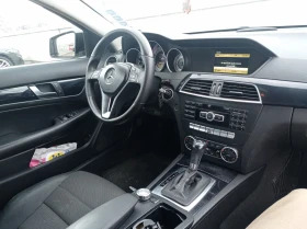 Mercedes-Benz C 220, снимка 11