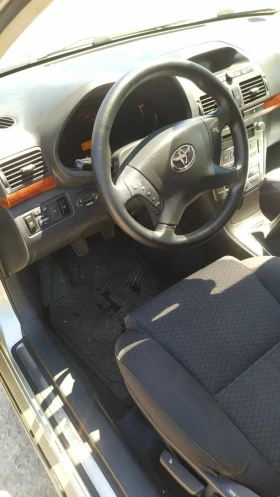 Toyota Avensis 1.8 газ/печка, снимка 16