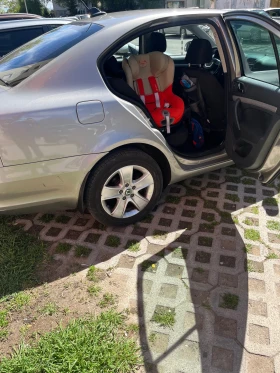 Skoda Octavia 1.6 TDI, DSG | Mobile.bg    15