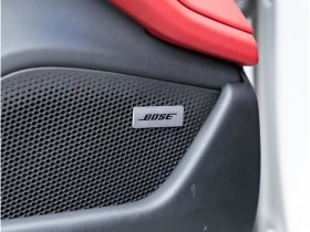 Porsche Taycan  4 Cross Turismo AWD /CARFAX/От Представителство  | Auto.bg — изображение 12