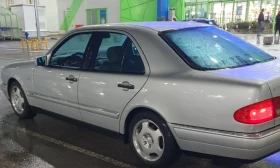 ������ Mercedes-Benz E 250