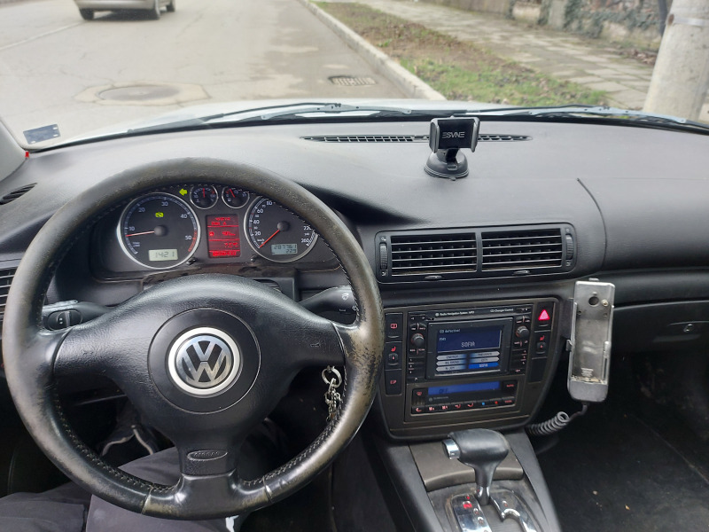 VW Passat 2.5/150/4x4/AKN на части, снимка 4 - Автомобили и джипове - 44596063