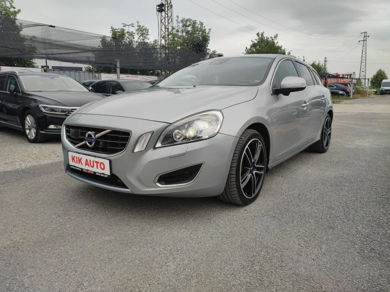 Volvo V60 2.4 D5-AWD-215ksFULL, снимка 2 - Автомобили и джипове - 46443576