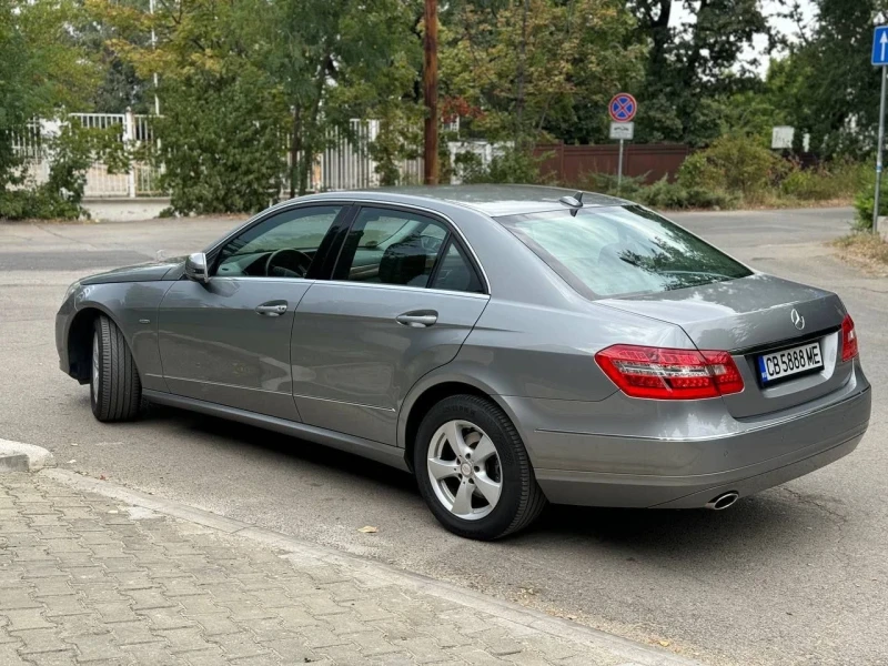 Mercedes-Benz E 200, снимка 5 - Автомобили и джипове - 47174424