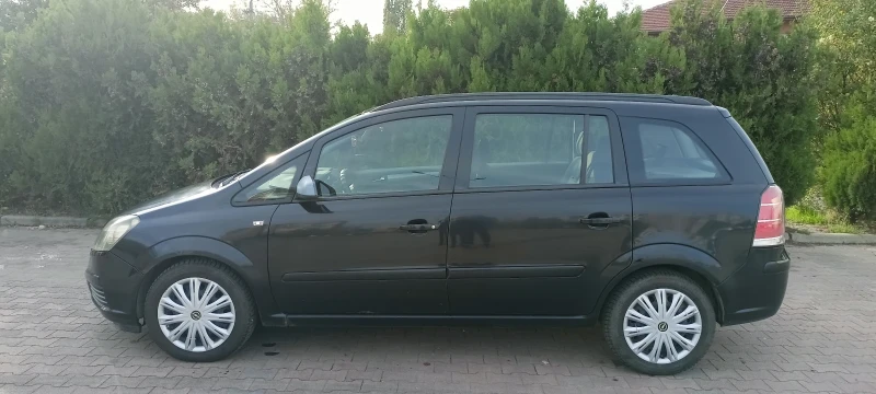 Opel Zafira 1.6ГАЗ, снимка 10 - Автомобили и джипове - 47570659