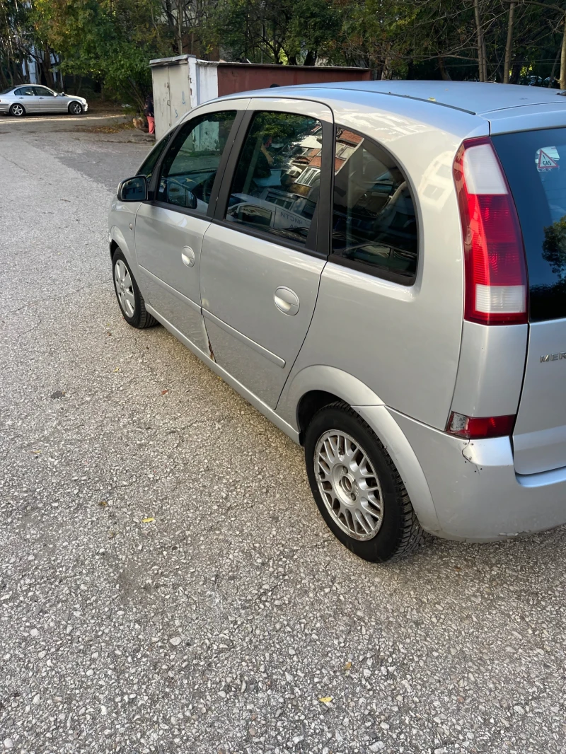 Opel Meriva, снимка 5 - Автомобили и джипове - 47641550