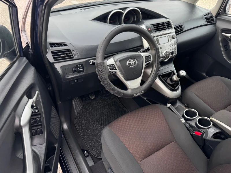 Toyota Verso 1.6i* 100%km- NMTDE26R80R012378* ПАНОРАМА* 7 МЕСТА, снимка 7 - Автомобили и джипове - 48766983