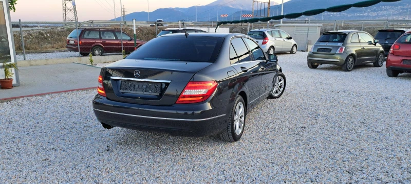 Mercedes-Benz C 180 i 156kc Автомат, снимка 7 - Автомобили и джипове - 49014538