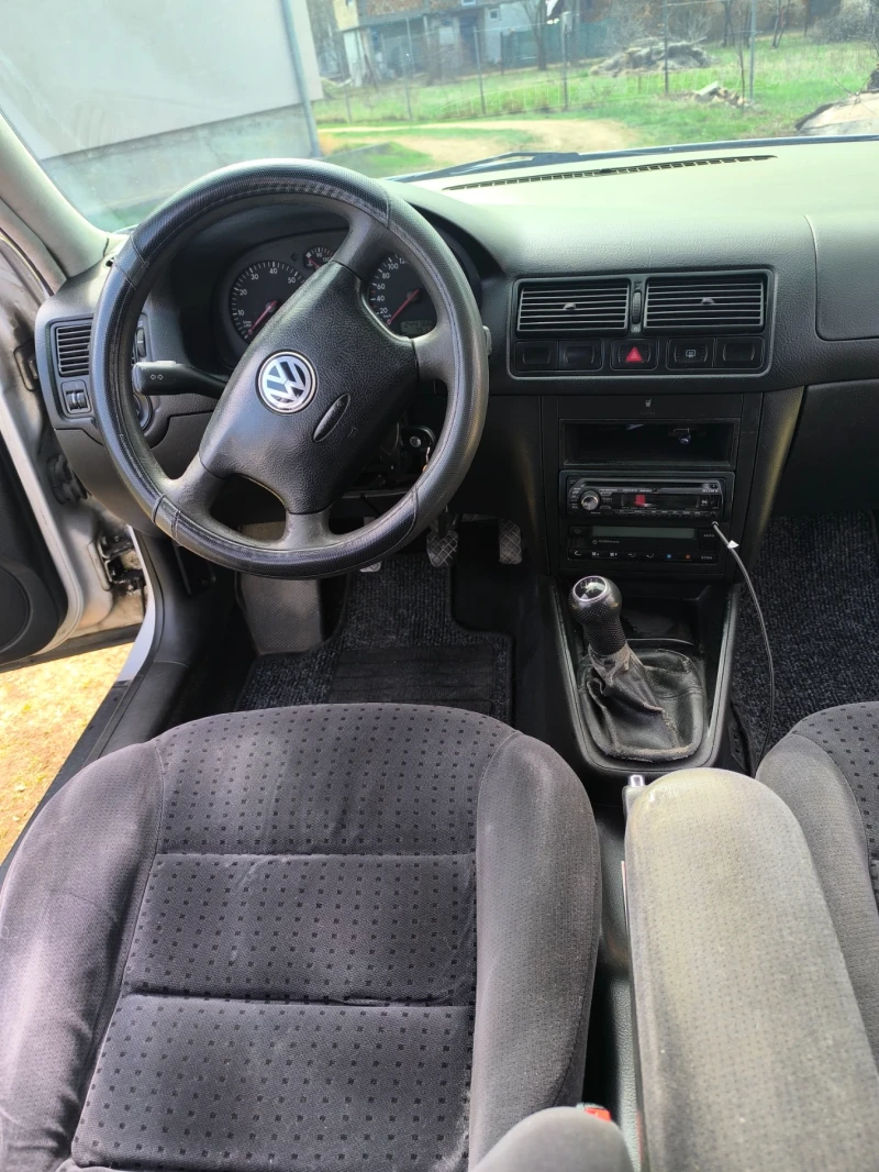 VW Golf, снимка 11 - Автомобили и джипове - 49594943