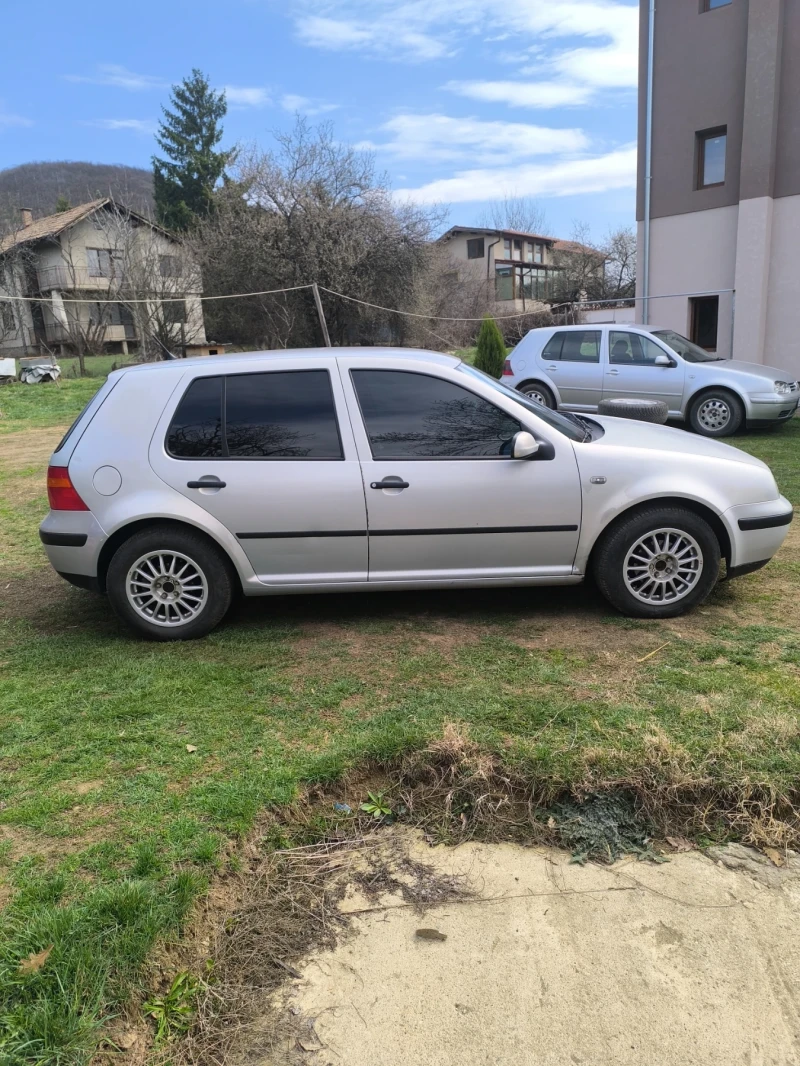 VW Golf, снимка 3 - Автомобили и джипове - 49594943